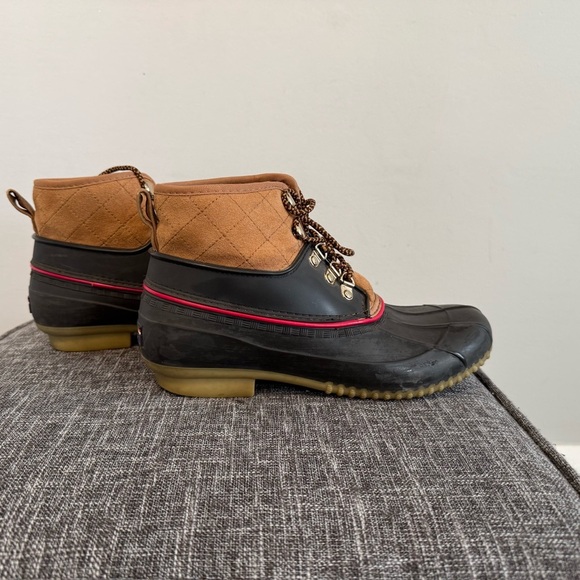 Tommy Hilfiger Rinah Rain Boots, Size 8, Offers Welcome - Picture 6 of 10